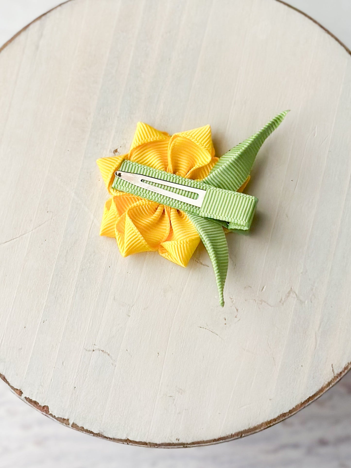 Sunflower Clippie